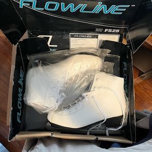 Never worn brand new ice skates! Size 9 but fit a size 10 foot